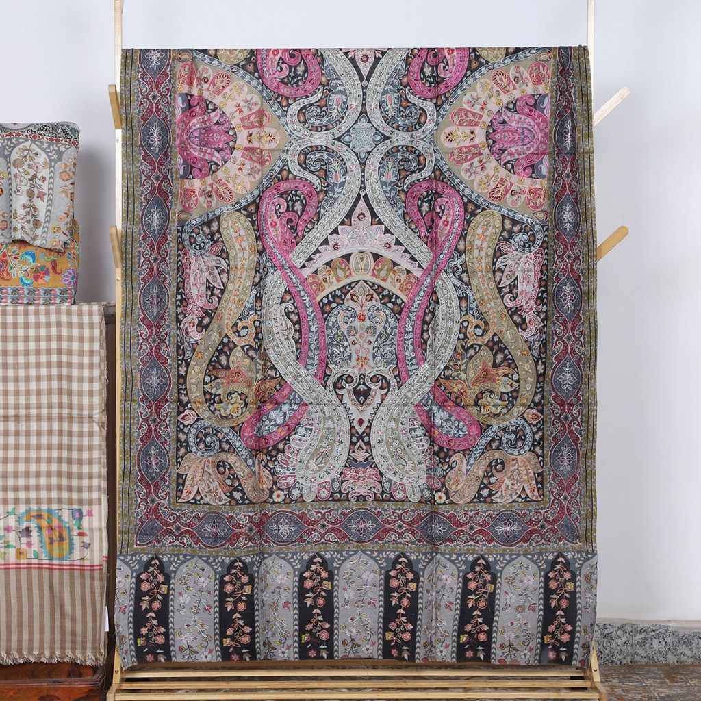 Kalamkari Multicolor Shawl With Mihrab Border
