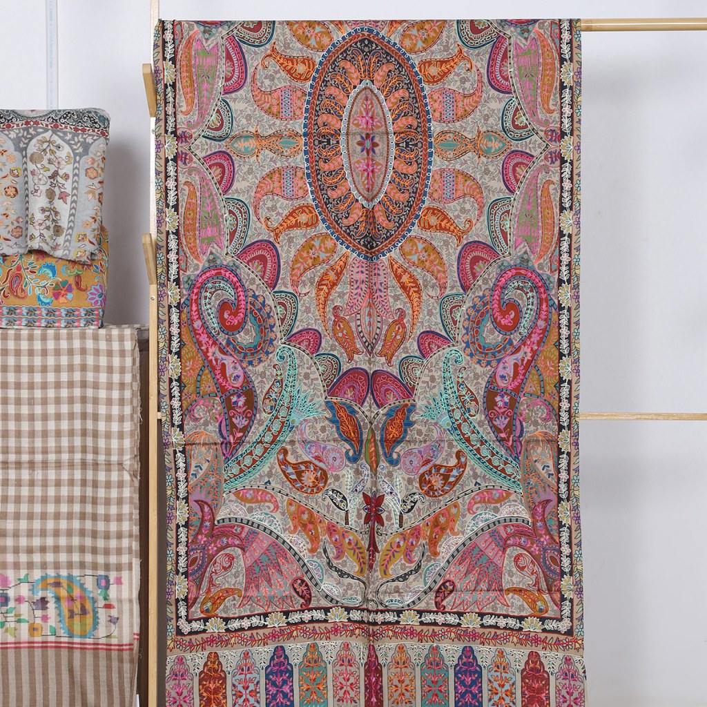 Multicolor Kalamkari Stole With Paisley Motifs