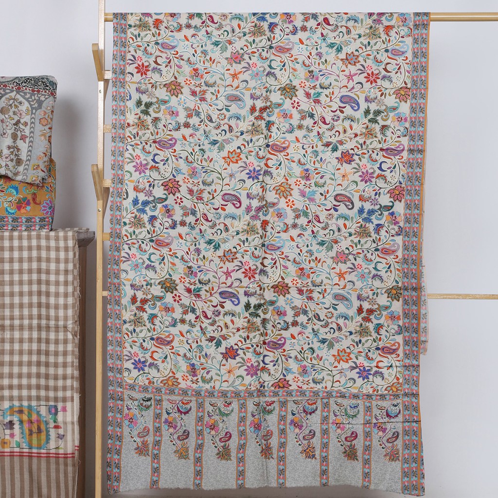 Beige Kalamkari Stole With Floral Motifs