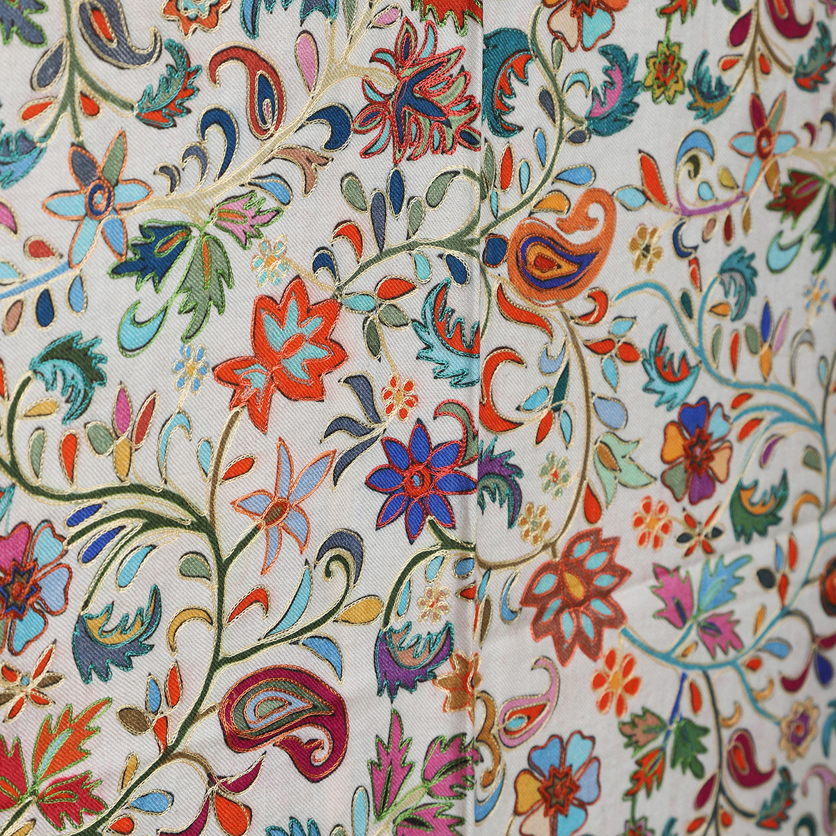 Kalamkari Beige Stole With Floral Motifs - Image 3