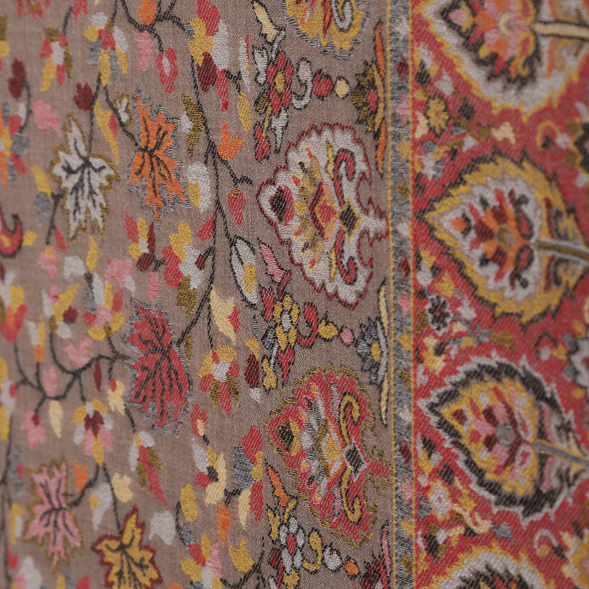 Antique Beige Kalamkari Stole With Floral & Paisley Motifs - Image 5