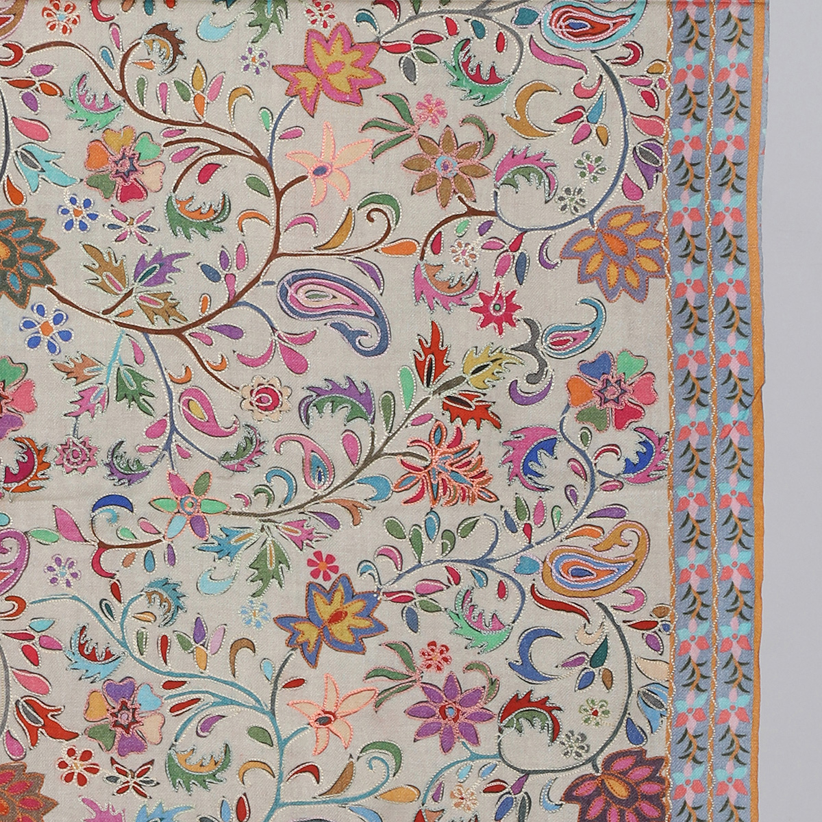 Kalamkari Cream Stole Floral & Motifs - Image 3