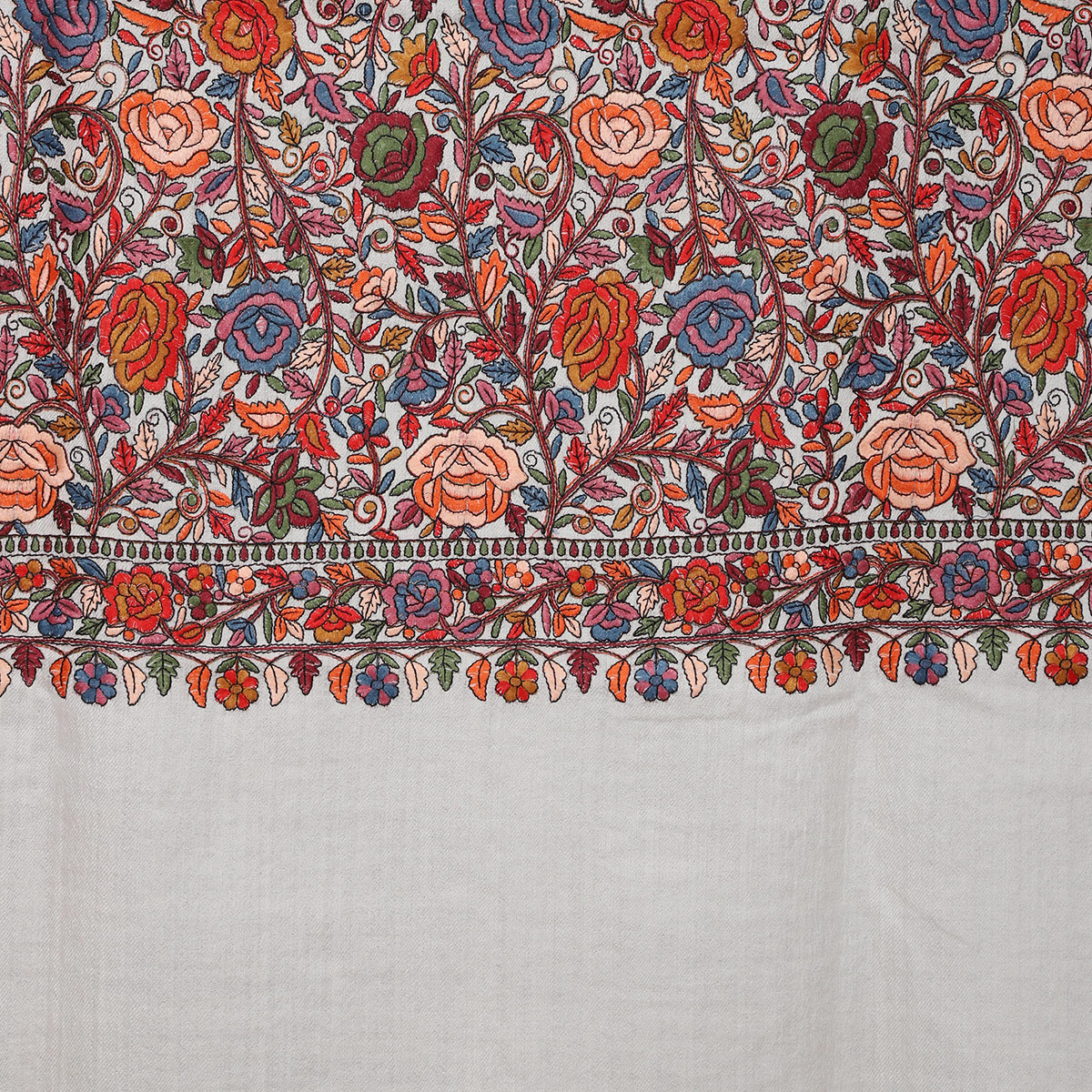 Jamawar Cream Shawl With Floral & Motifs - Image 2