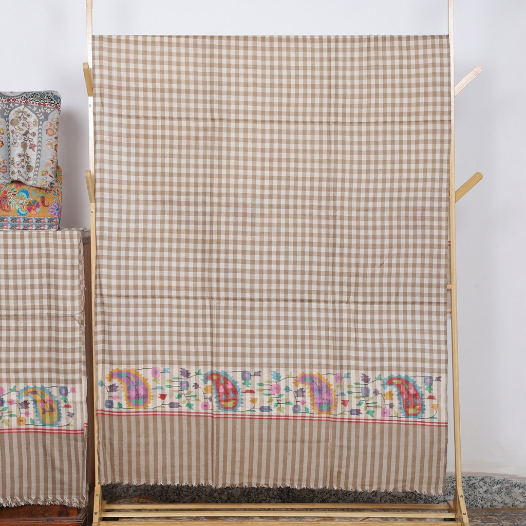 Beige And White Checkered Pure Pashmina Shawl With Paisley Motifs